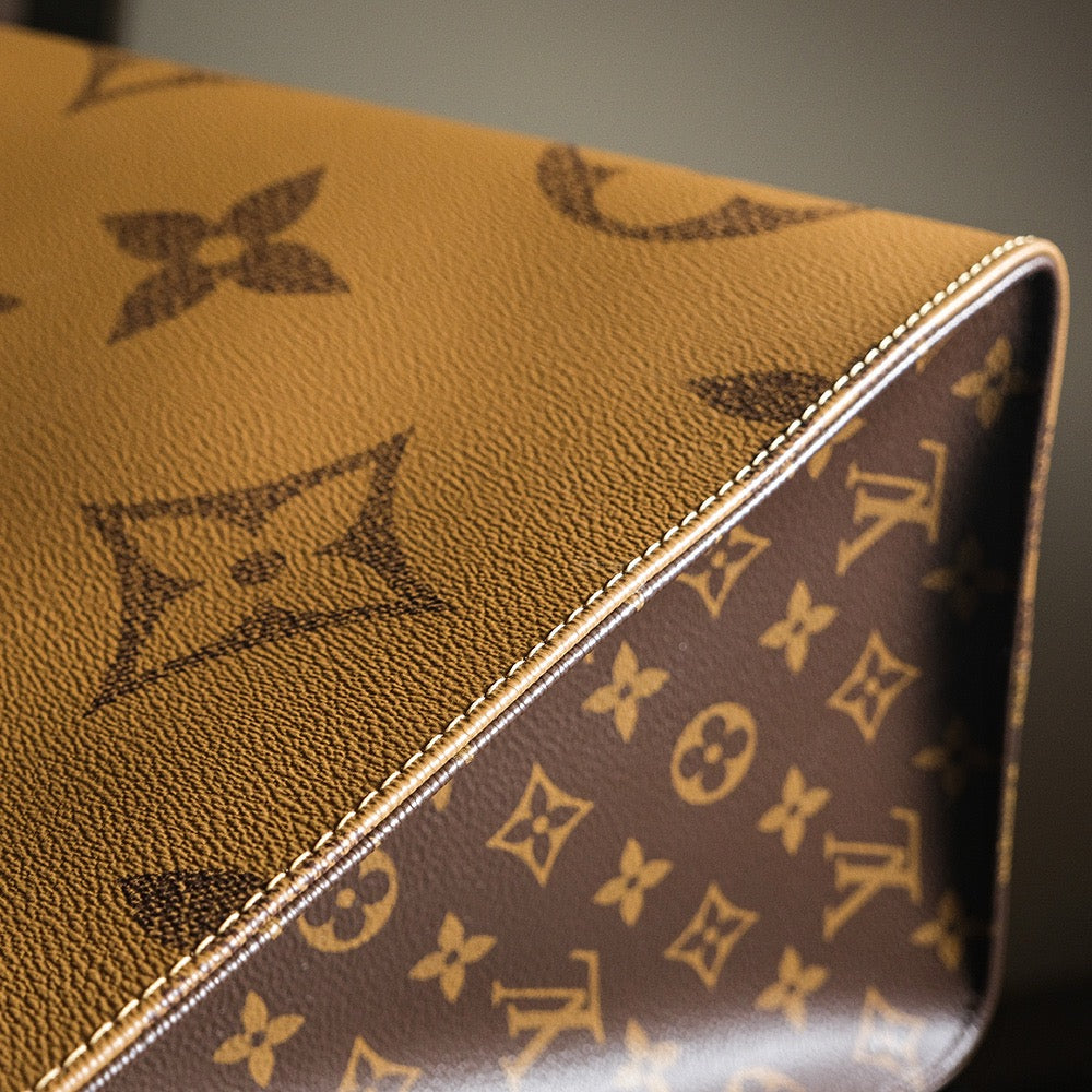 루이비통 온더고 토트백 GM