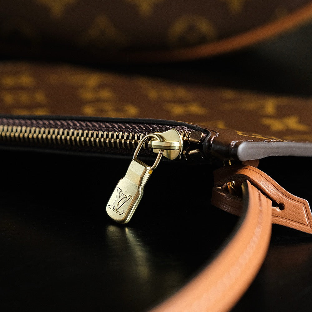 루이비통 모노그램 루프 호보백