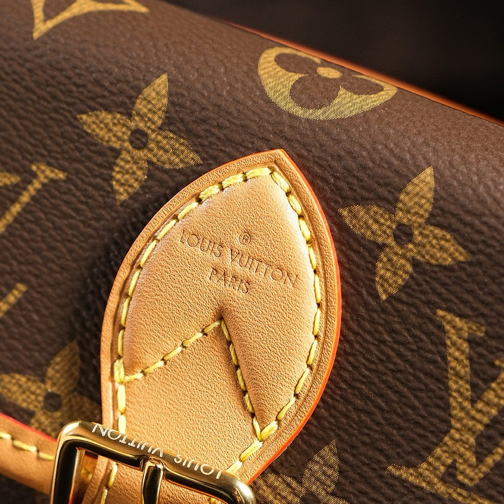 루이비통 나노 다이앤 숄더백