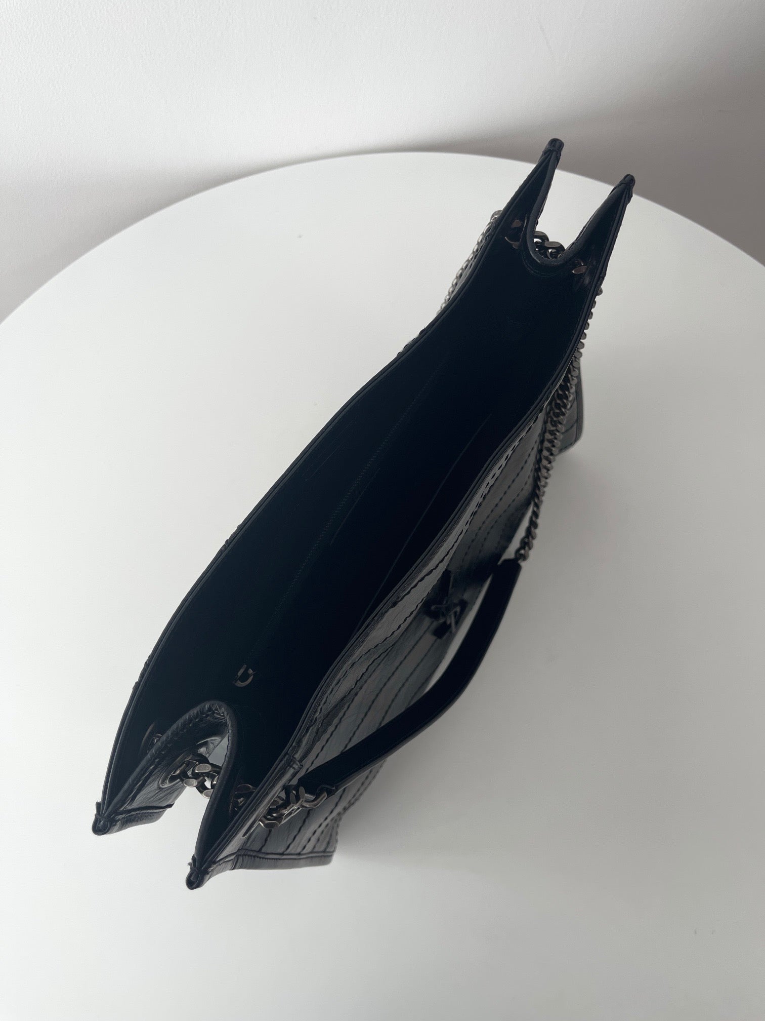 생로랑 니키 쇼핑백 빈티지 레더 미디움