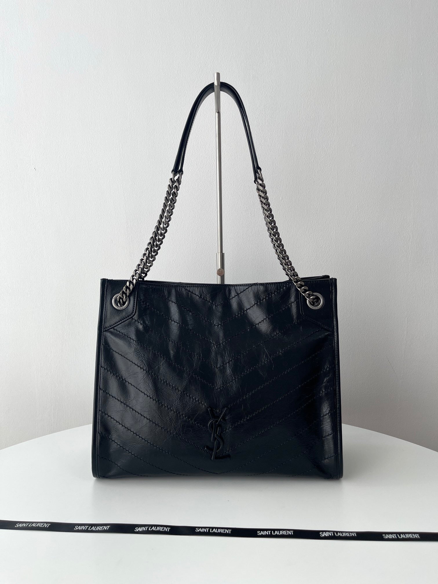 생로랑 니키 쇼핑백 빈티지 레더 미디움