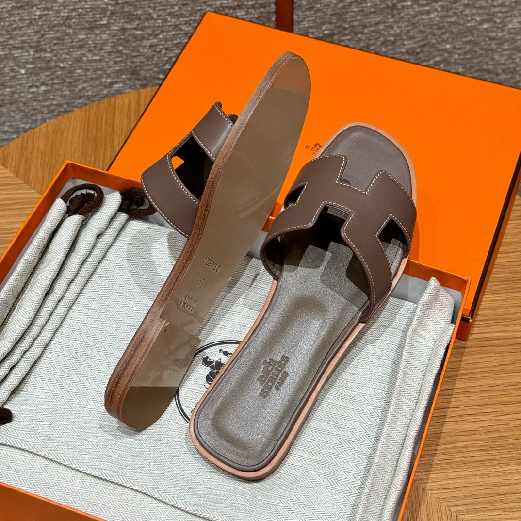 에르메스 Oran 오란 슬리퍼 스위프트
