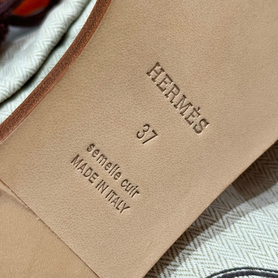 에르메스 Oran 오란 슬리퍼 스위프트