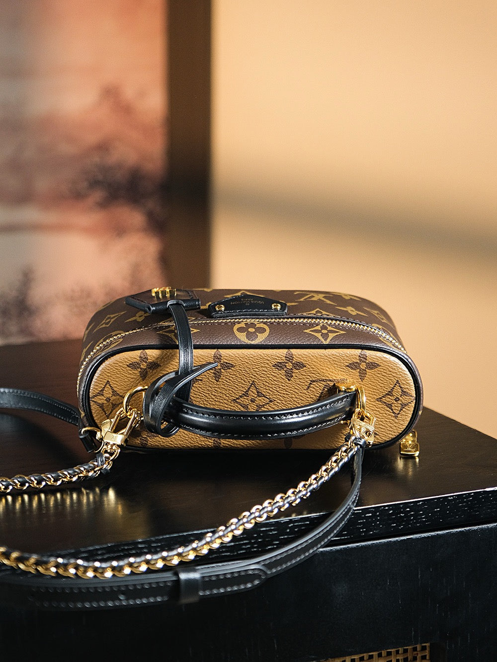 루이비통 베니티 체인 파우치