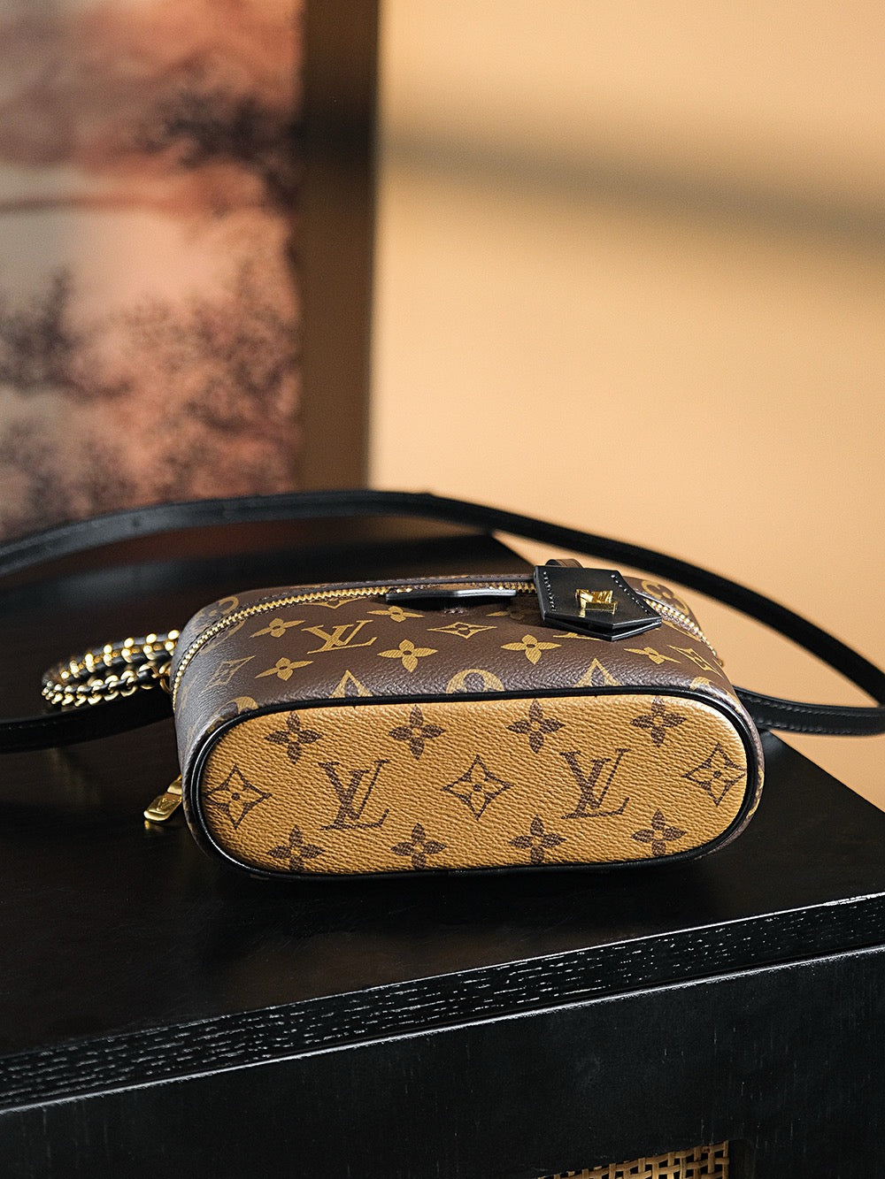 루이비통 베니티 체인 파우치