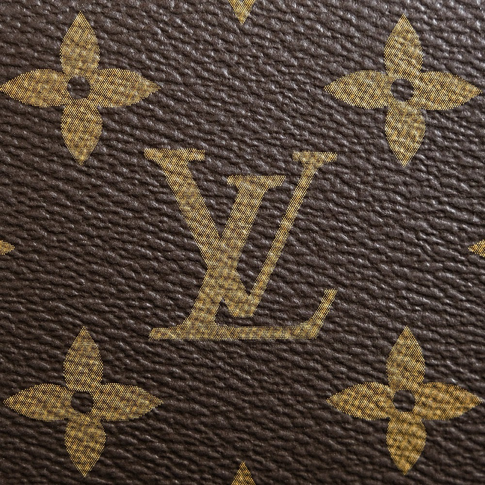 루이비통 베니티 체인 파우치