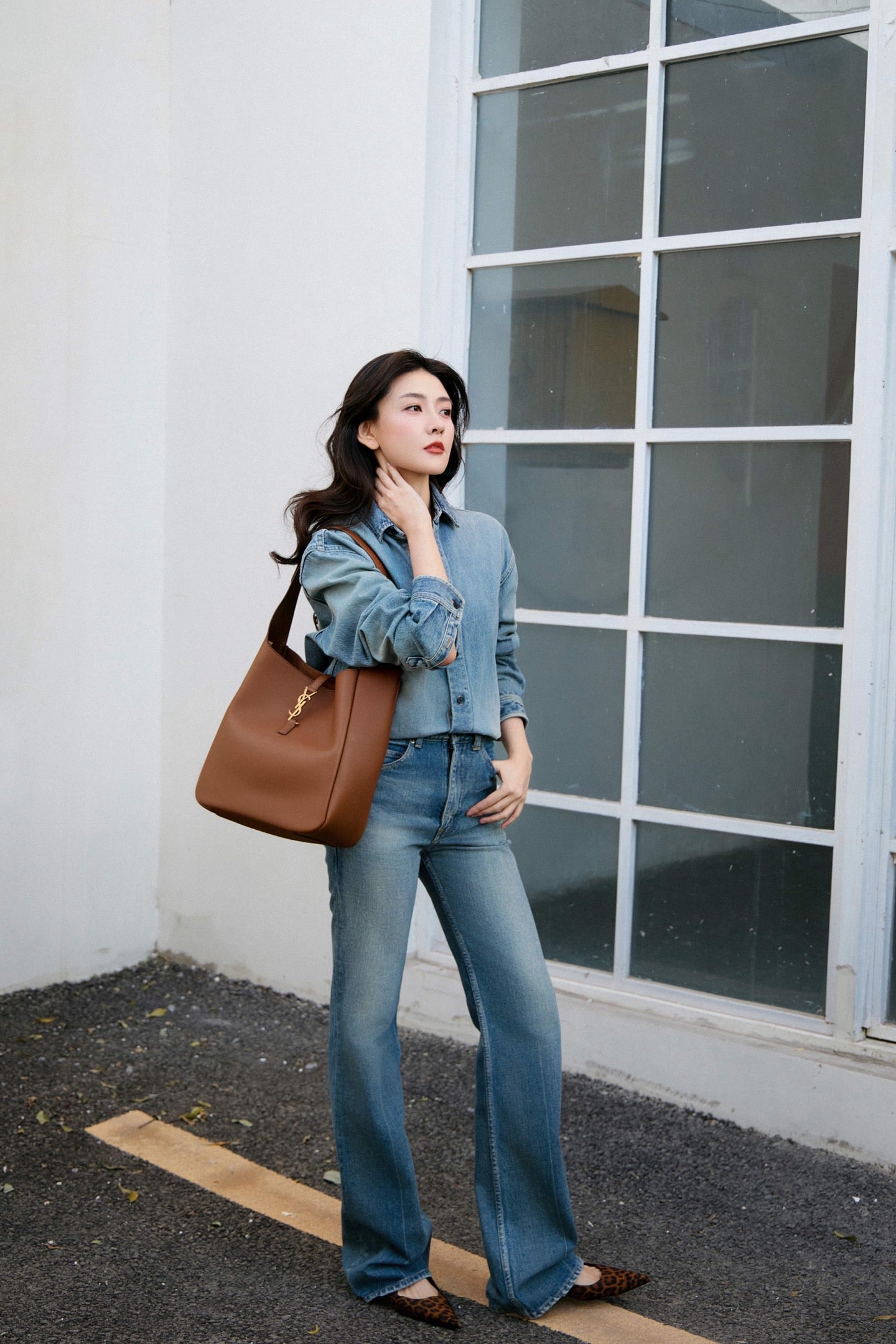 생로랑 LE 5À7 서플 라지 그레인 레더