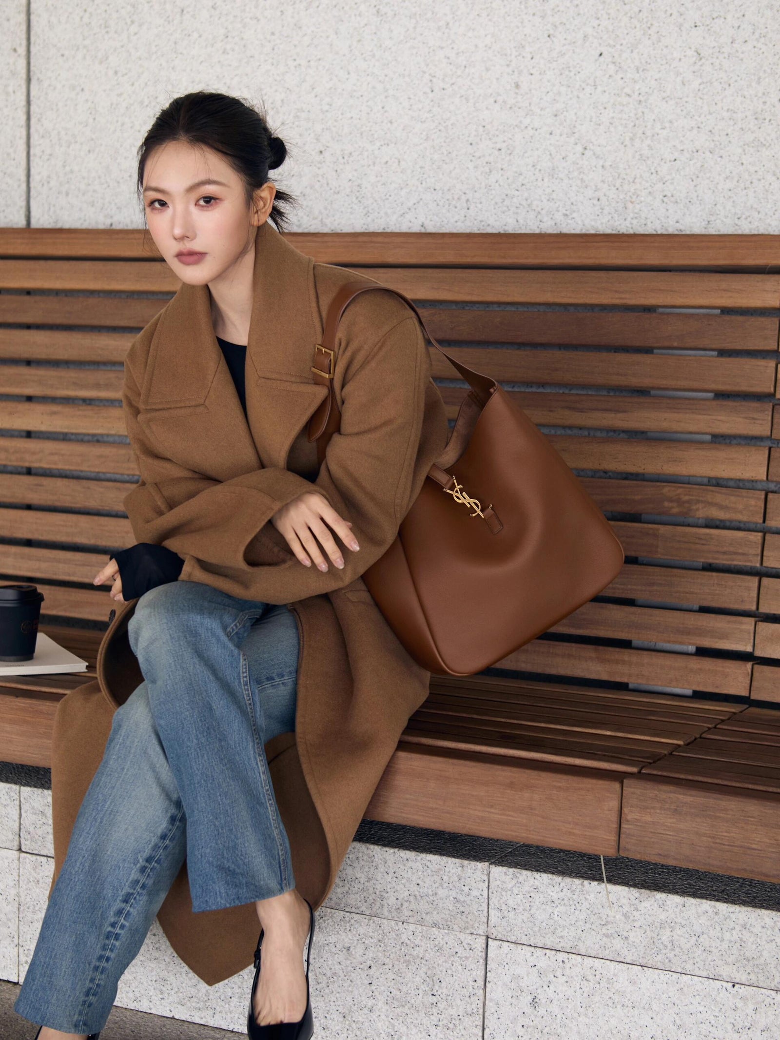 생로랑 LE 5À7 서플 라지 그레인 레더