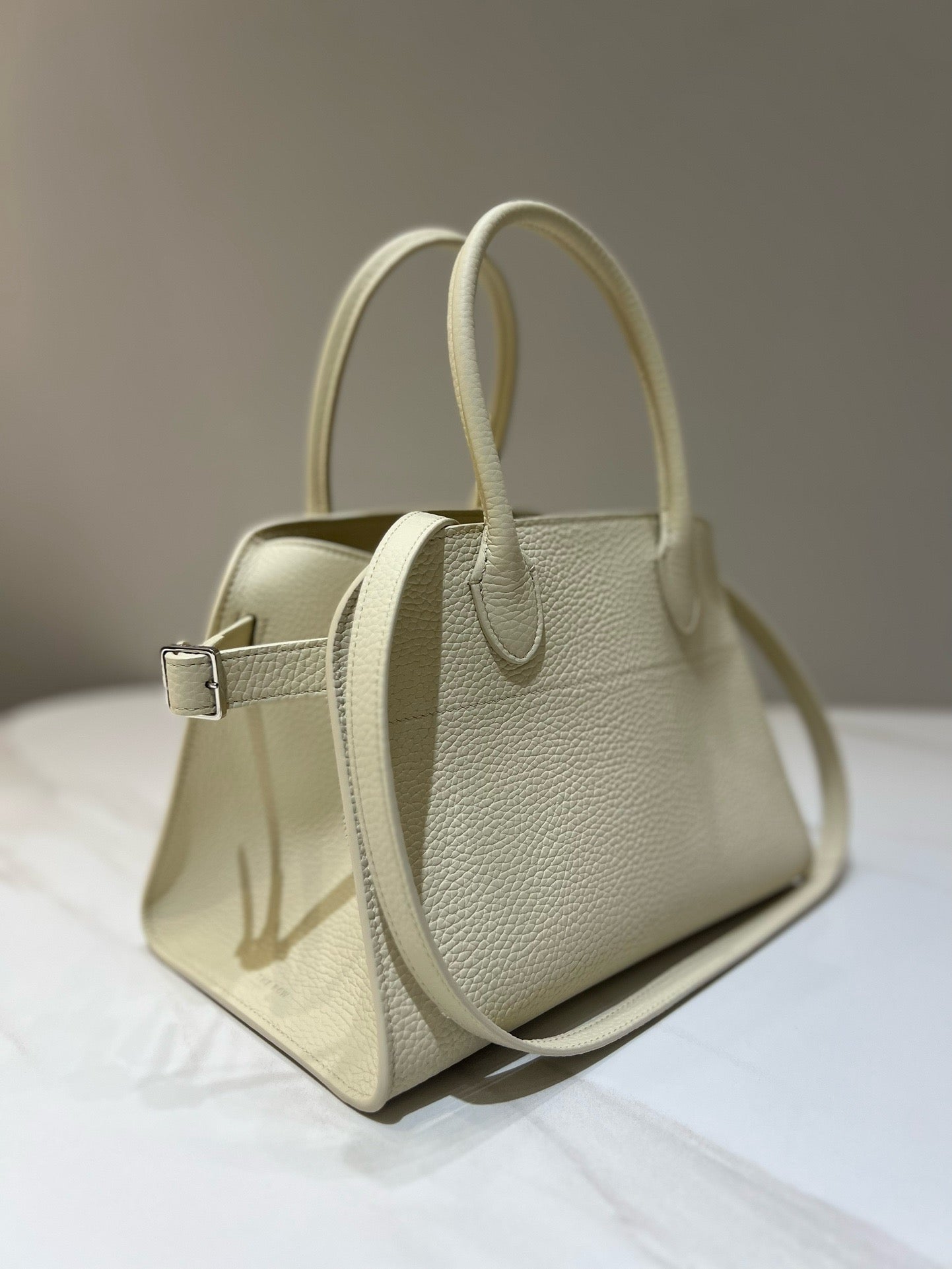 더로우 마고백 10 그레인