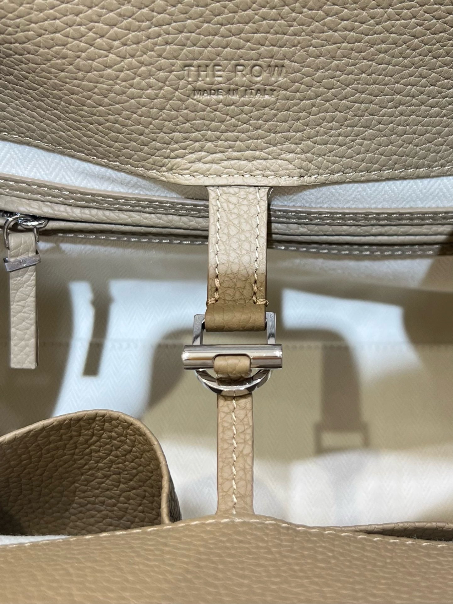 더로우 마고백 12 그레인