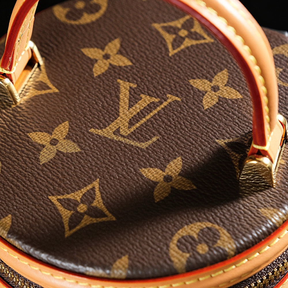 루이비통 나노 깐느 숄더백