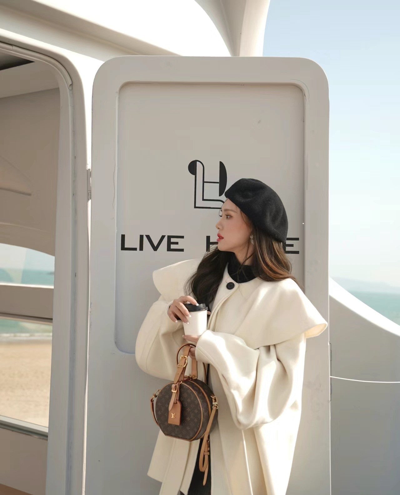 루이비통 쁘띠뜨 부아뜨 샤포백