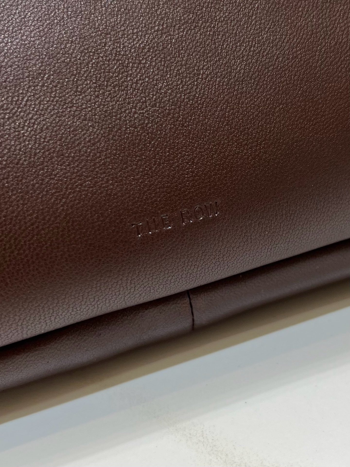 더로우 뉘앙스 레더 숄더백