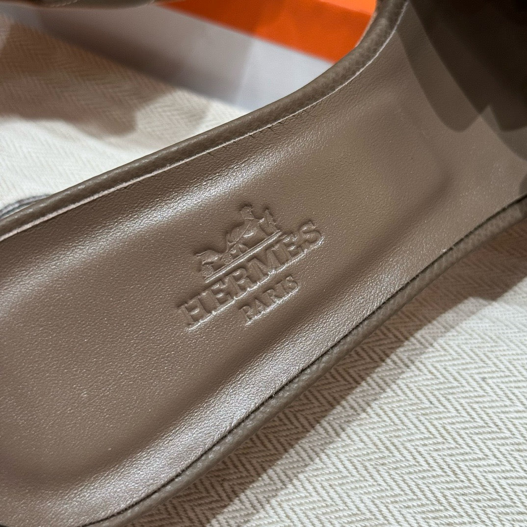 에르메스 Oasis 오아시스 샌들 앱송