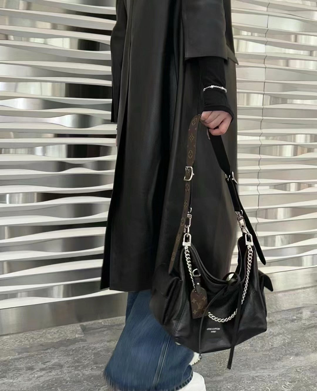 루이비통 캐리올 카고