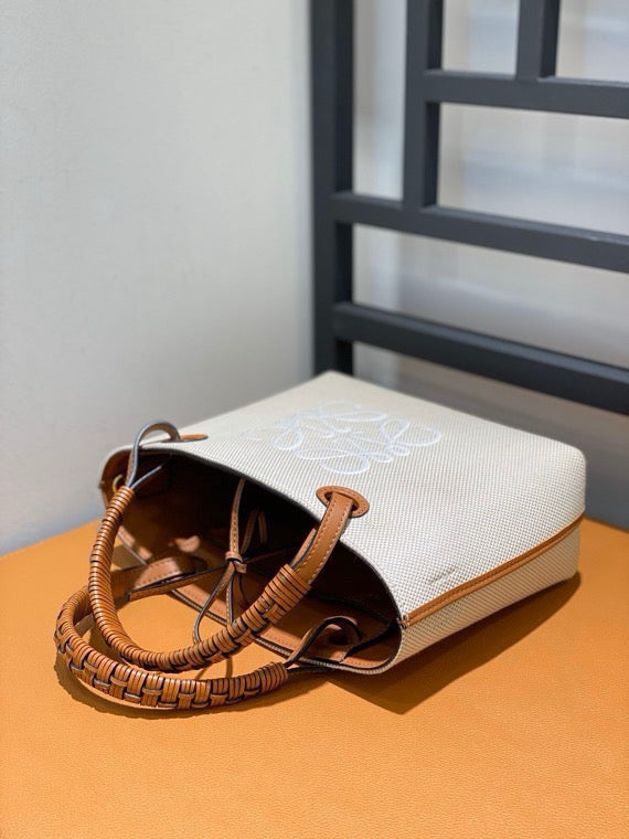 로에베 아나그램 자수 캔버스 토트백 미니