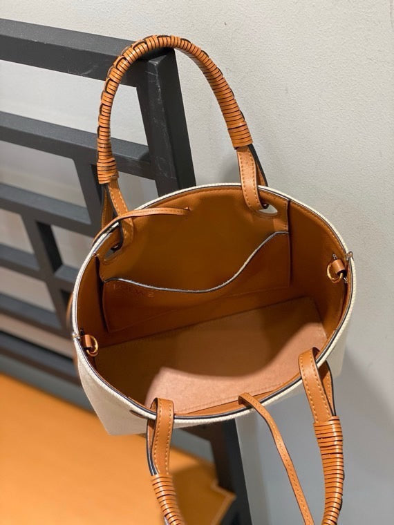 로에베 아나그램 자수 캔버스 토트백 미니