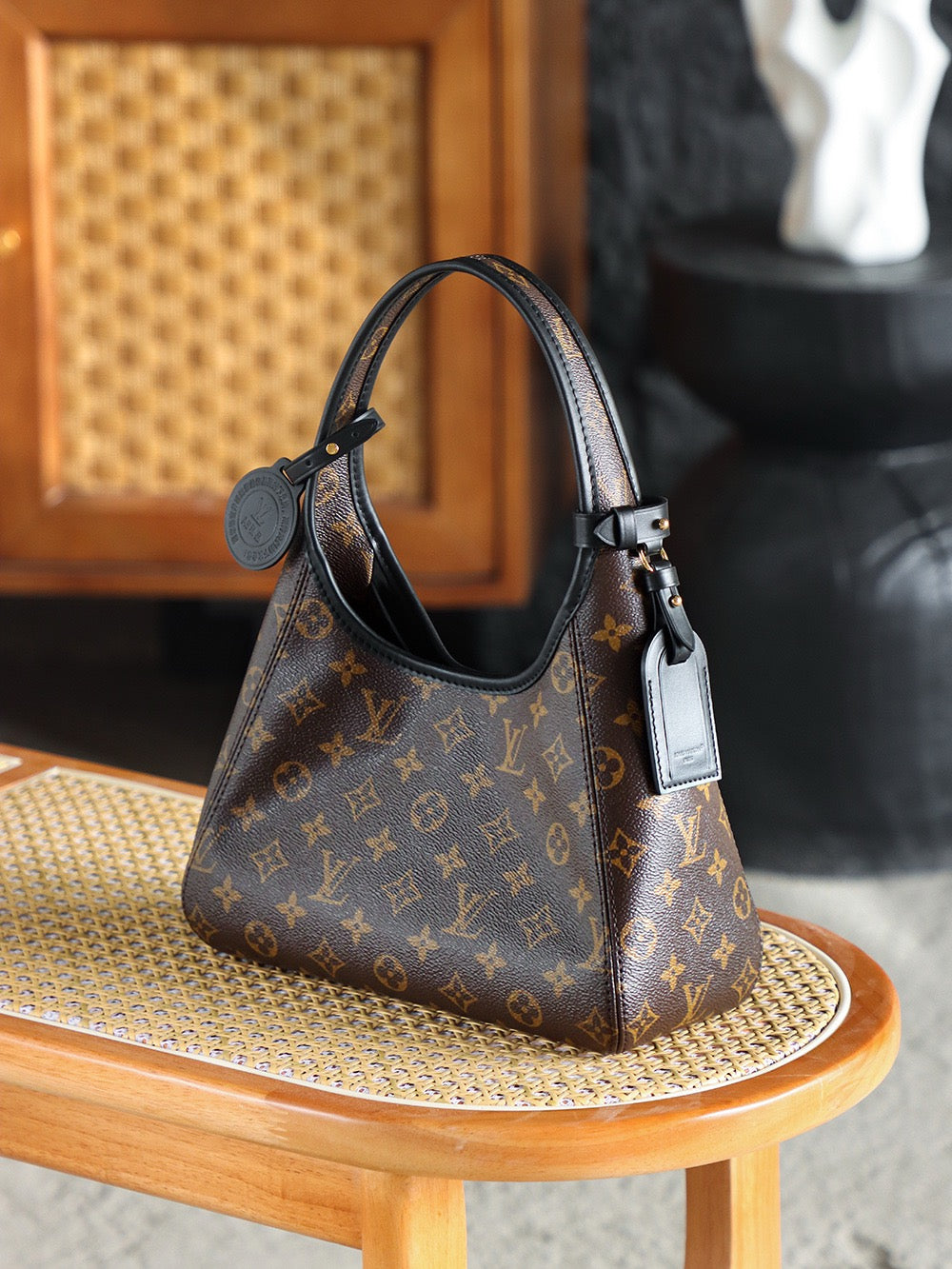 루이비통 더 드롭 PM