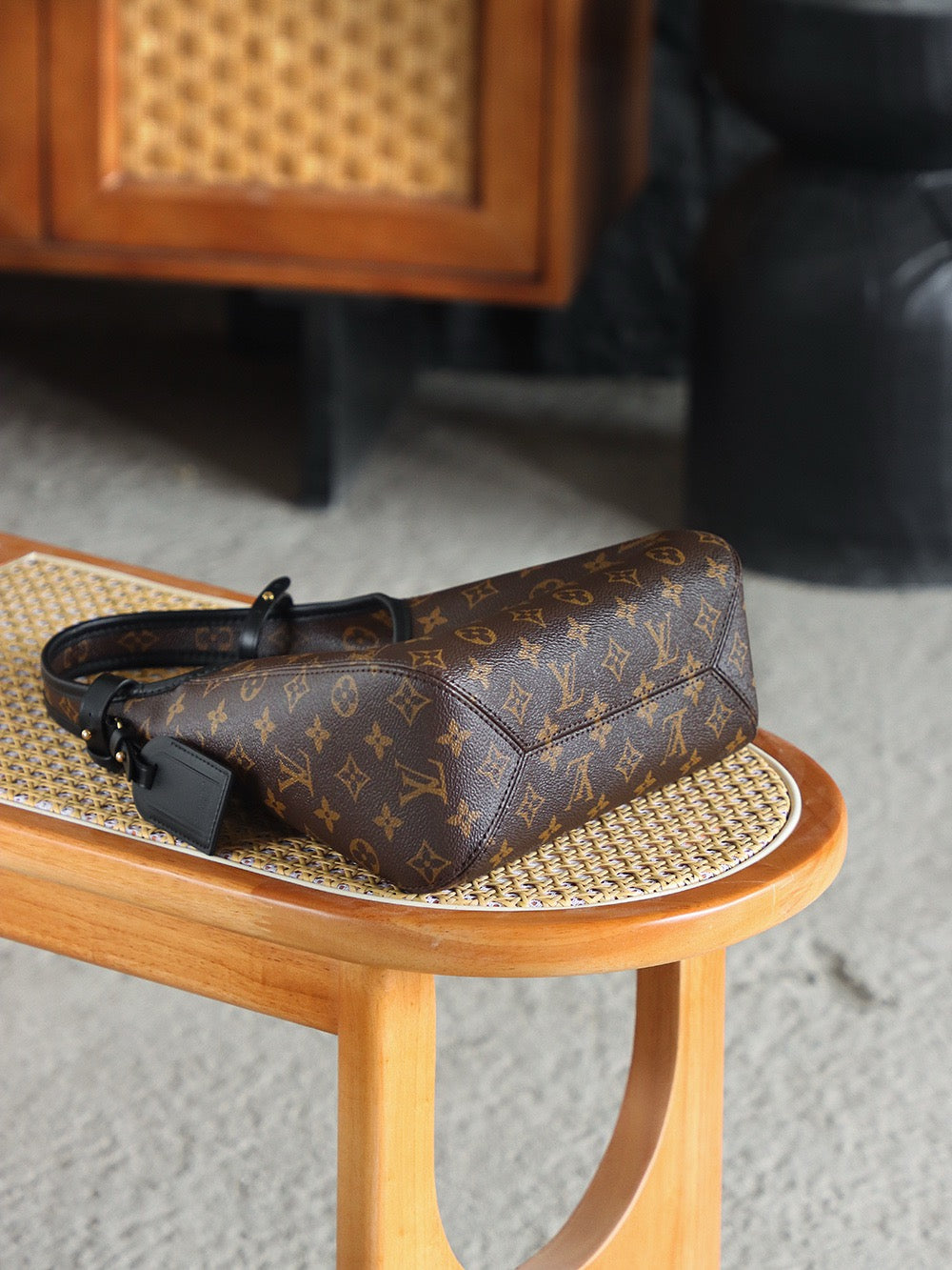 루이비통 더 드롭 PM