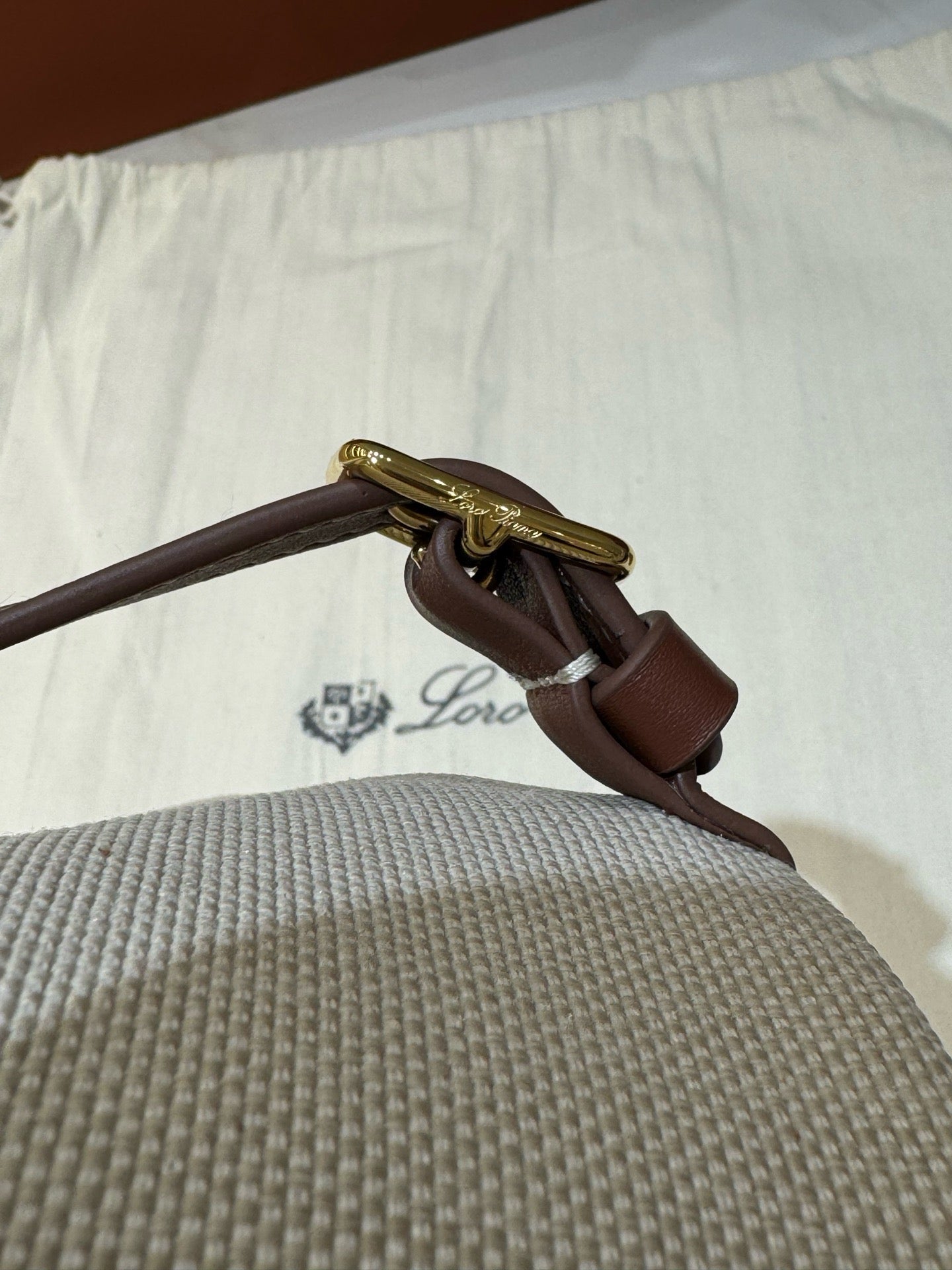 로로피아나 엑스트라 드로스트링 백팩 코튼