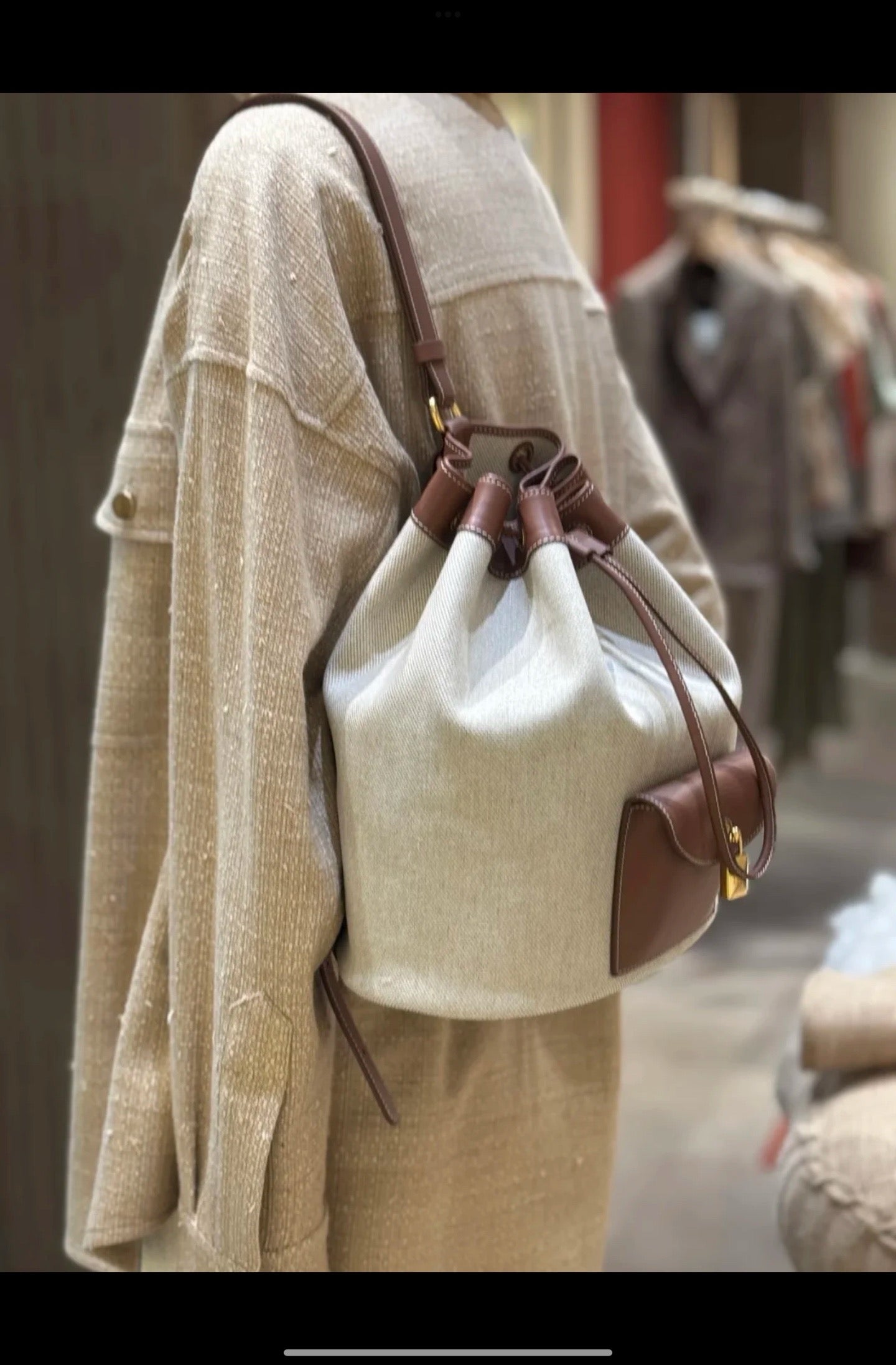 로로피아나 엑스트라 드로스트링 백팩 코튼