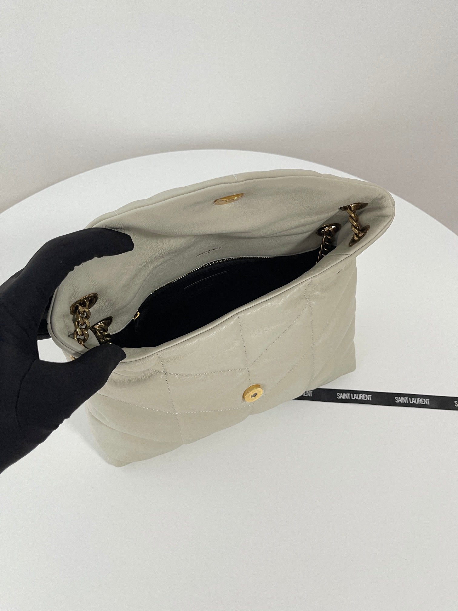 생로랑 루루 푸퍼백 스몰 (아이보리)