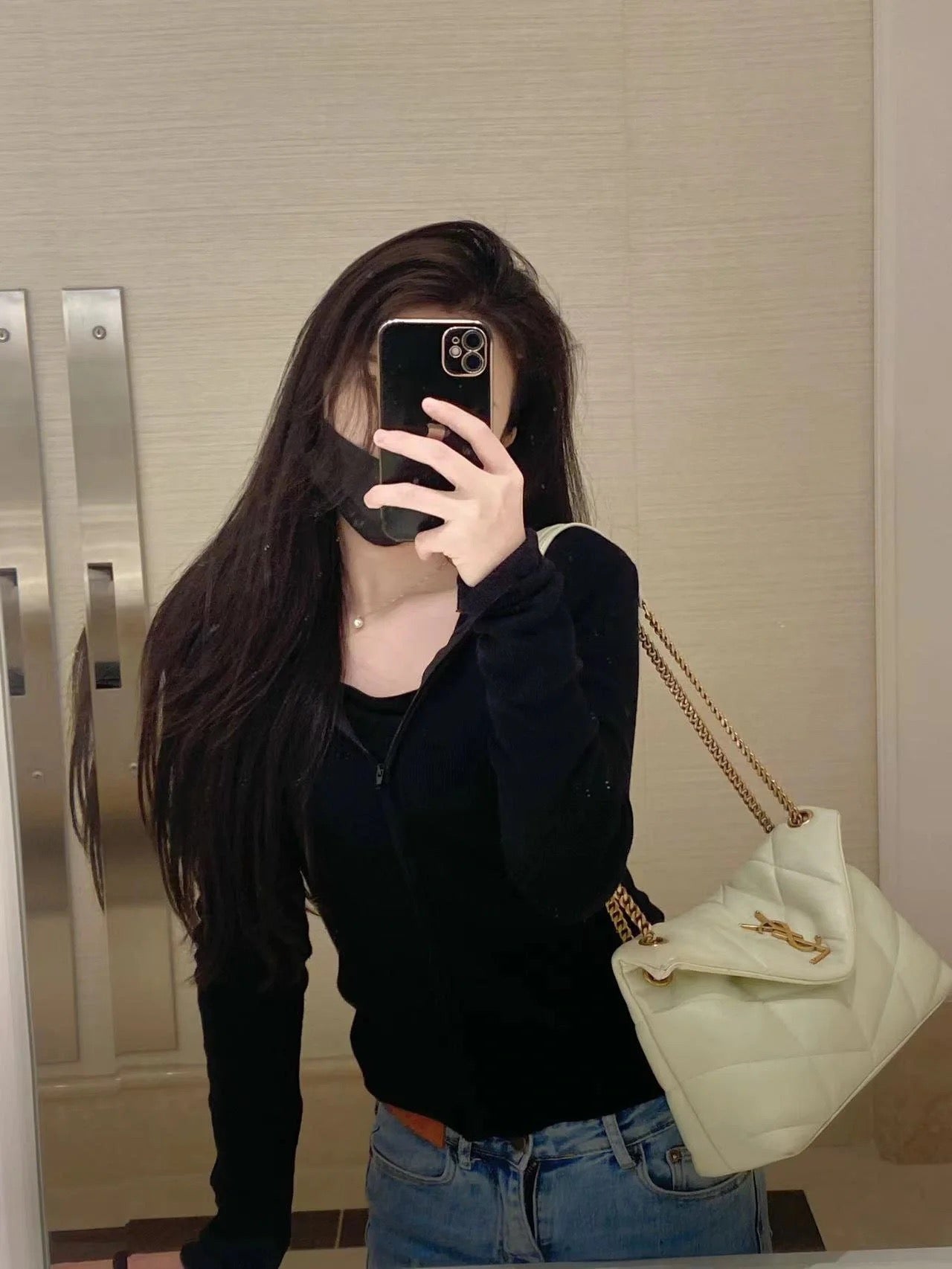 생로랑 루루 푸퍼백 스몰 (아이보리)