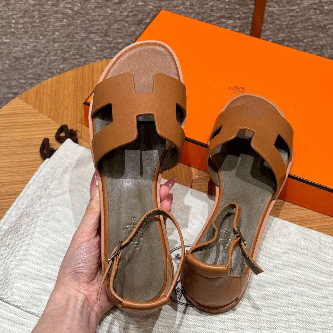 에르메스 Santorini 산토리니 샌들 스위프트