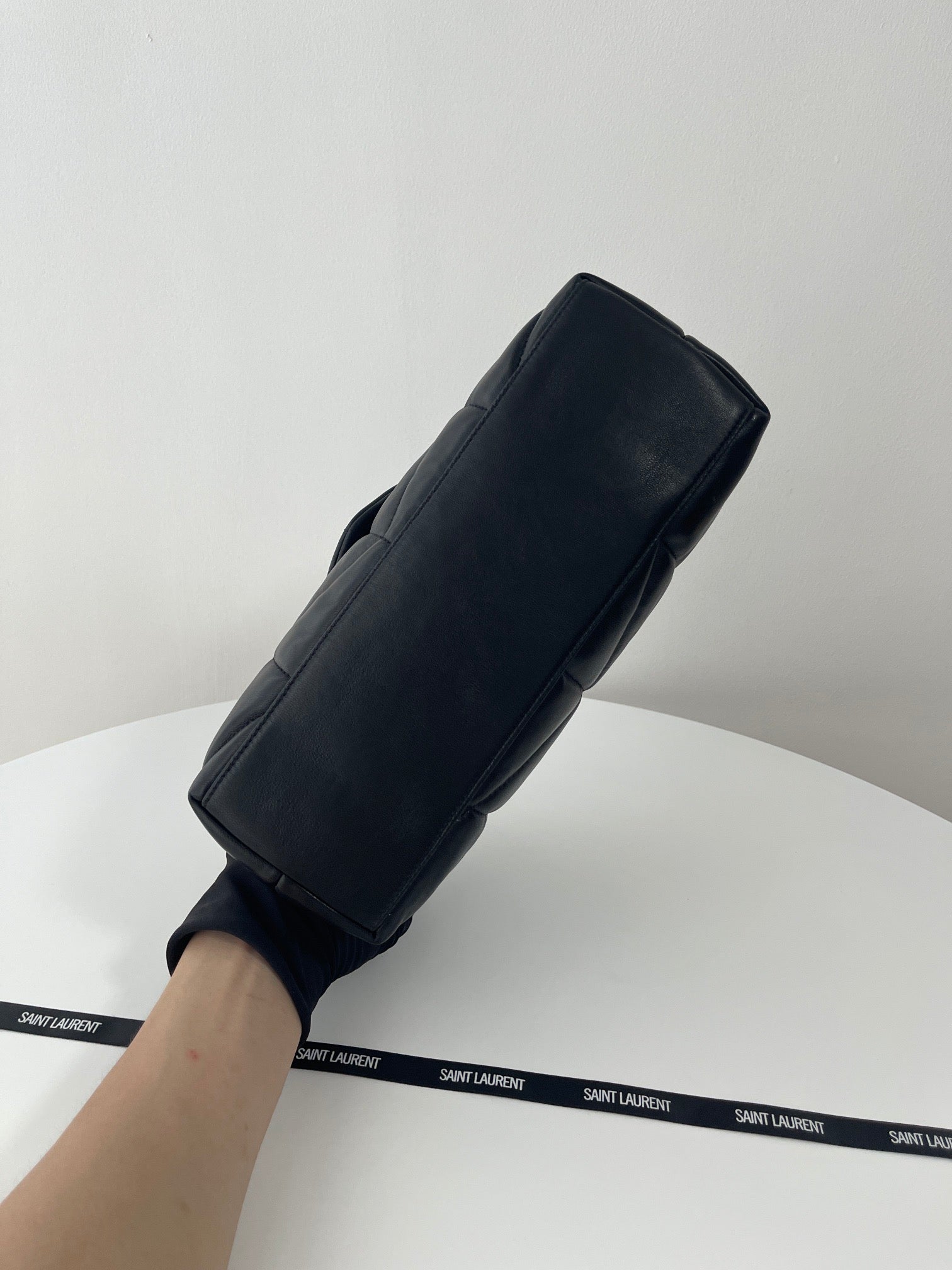 생로랑 루루 푸퍼백 스몰