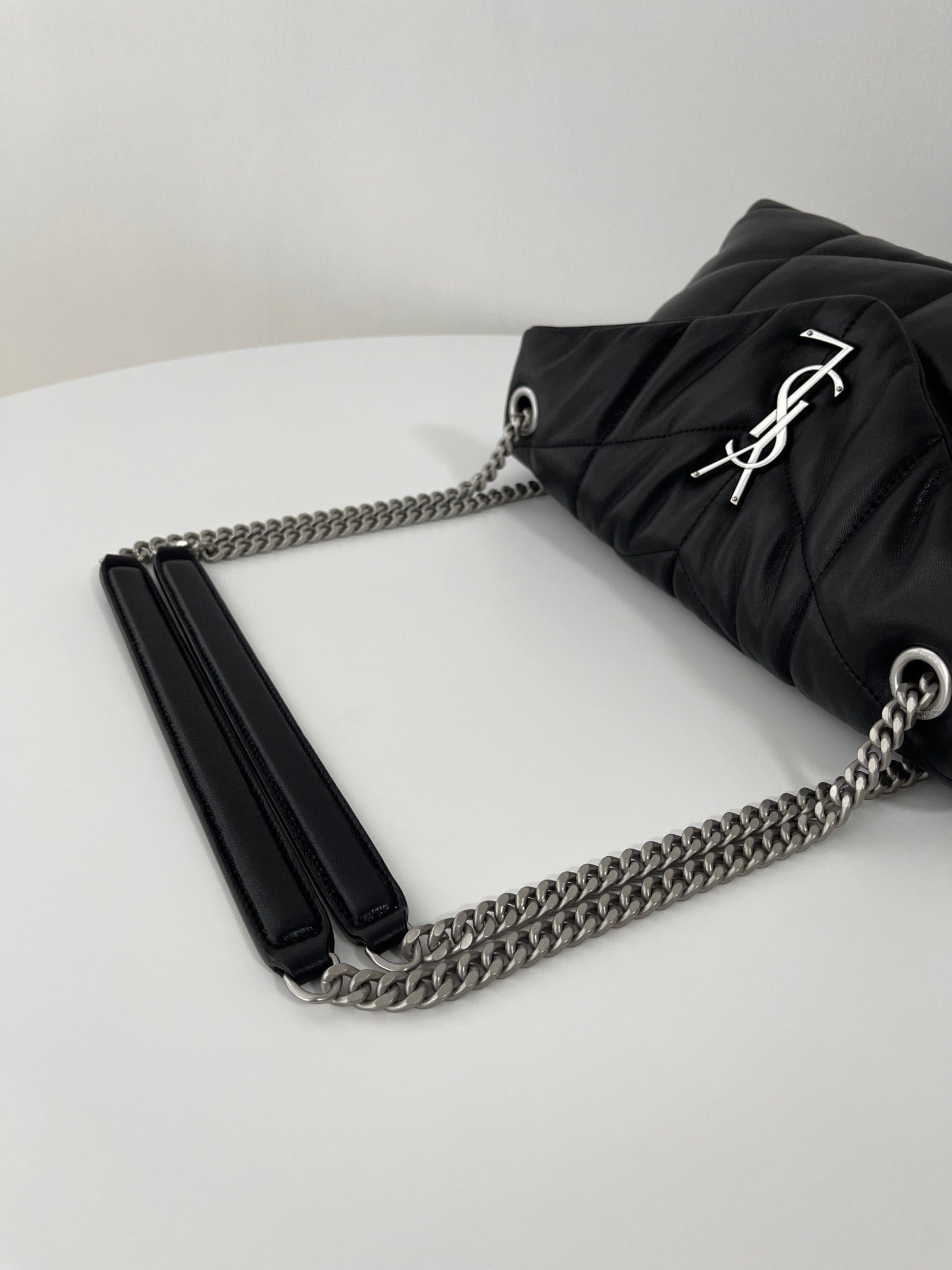 생로랑 루루 푸퍼백 스몰