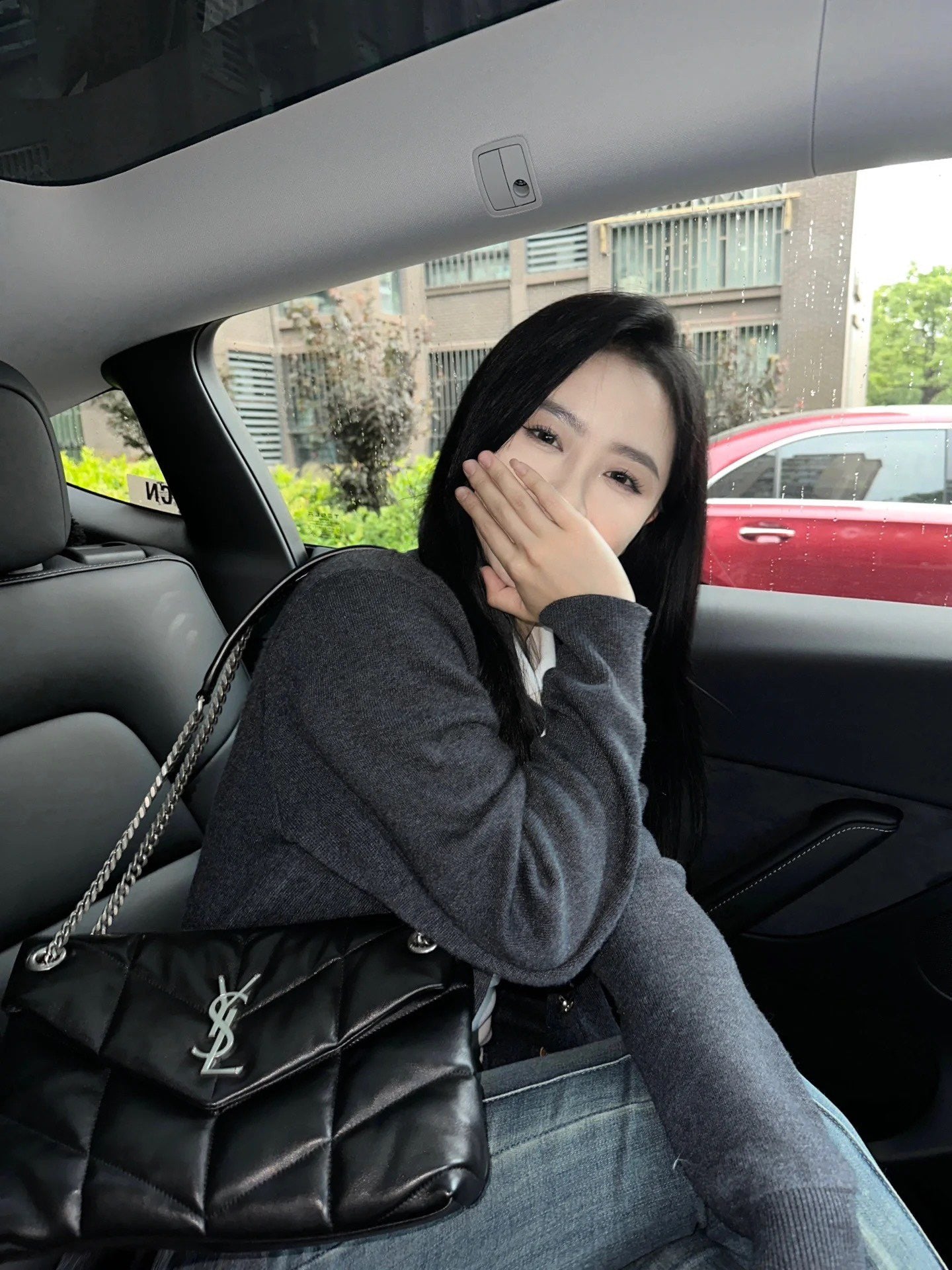 생로랑 루루 푸퍼백 스몰