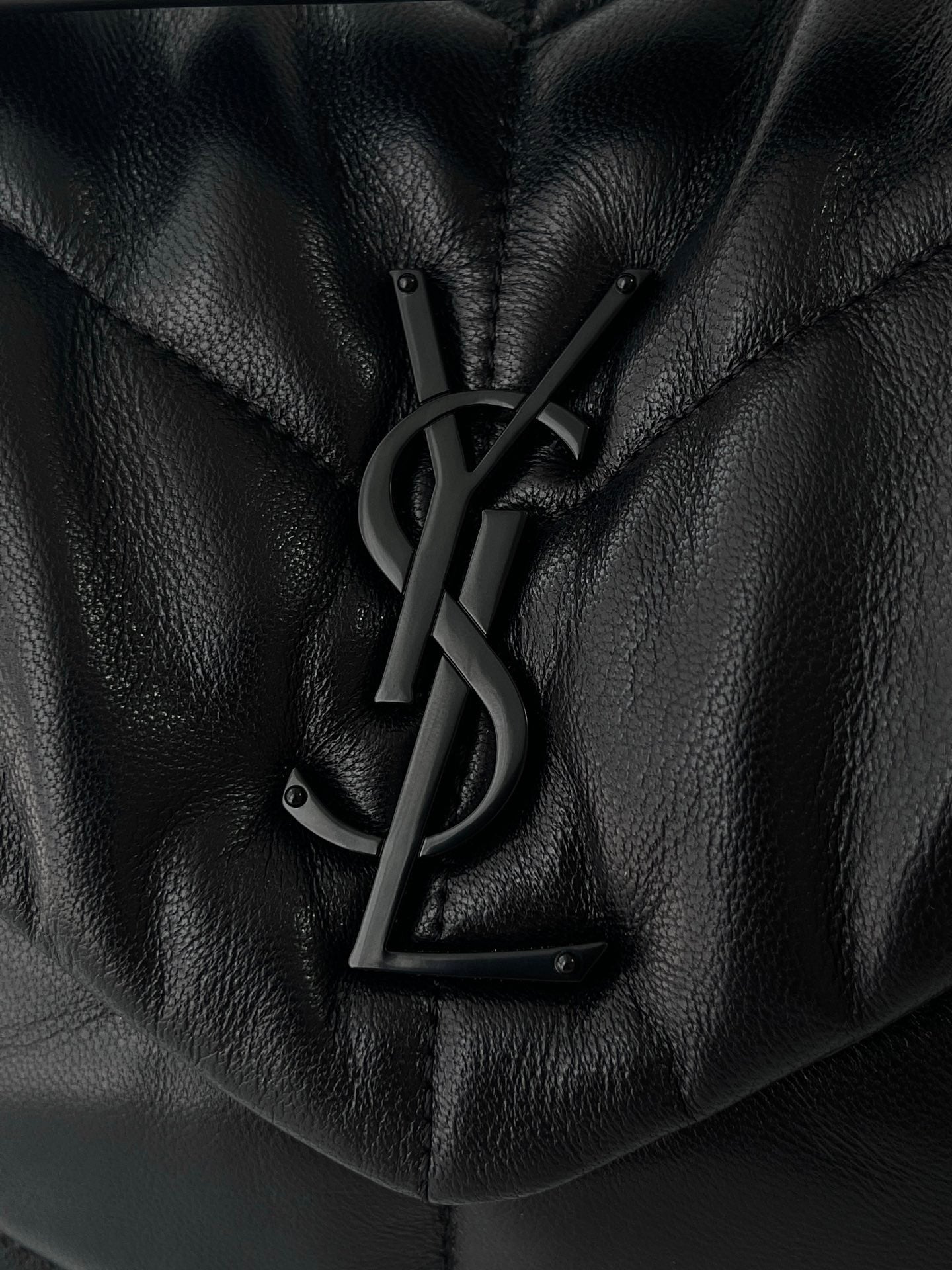 생로랑 루루 푸퍼백 스몰