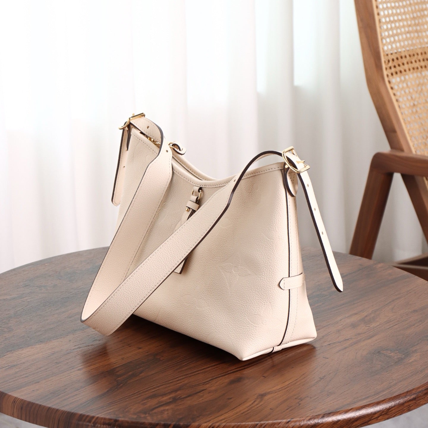 루이비통 앙프렝뜨 캐리올 PM