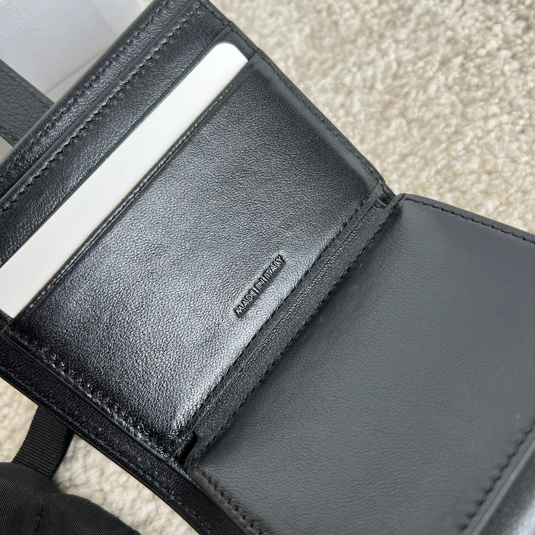 셀린느 콘티 스몰 지갑