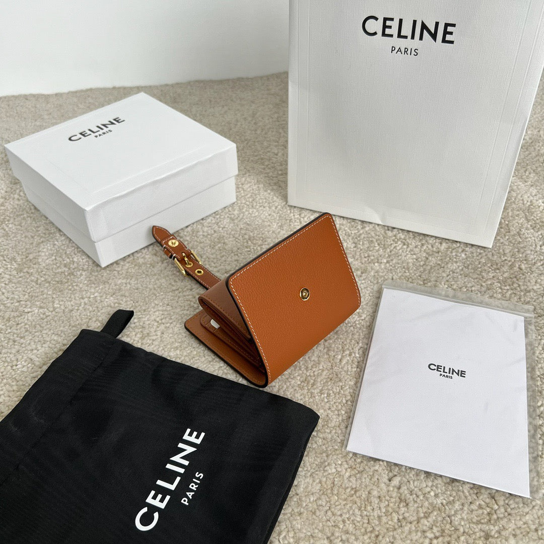 셀린느 콘티 스몰 지갑