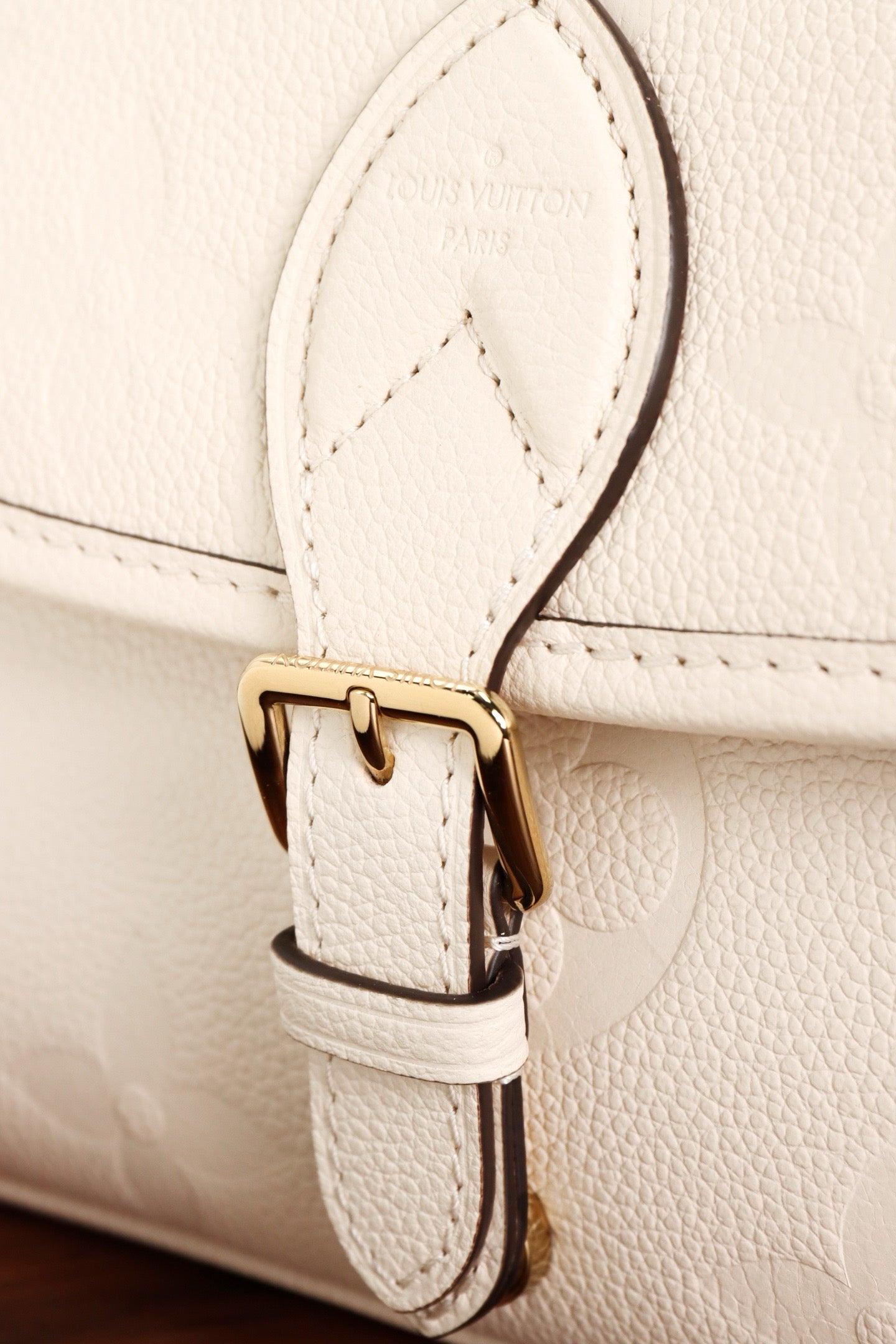 루이비통 앙프렝뜨 다이앤 크림