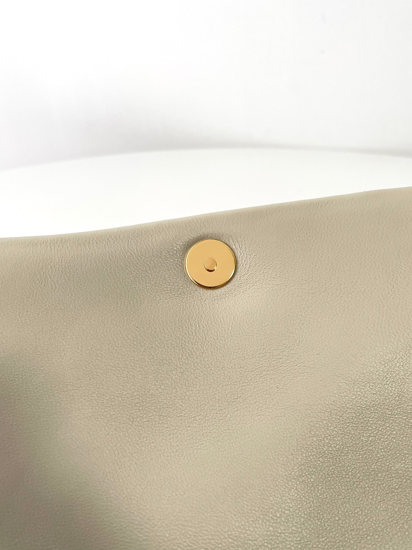 생로랑 LE 57 숄더백 퀼티드 램스킨