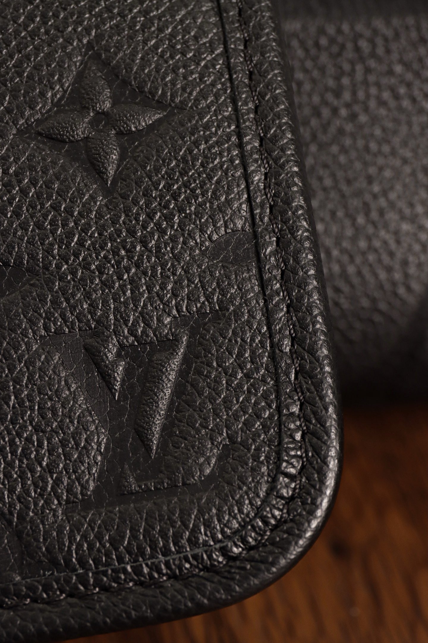 루이비통 앙프렝뜨 캐리올 PM