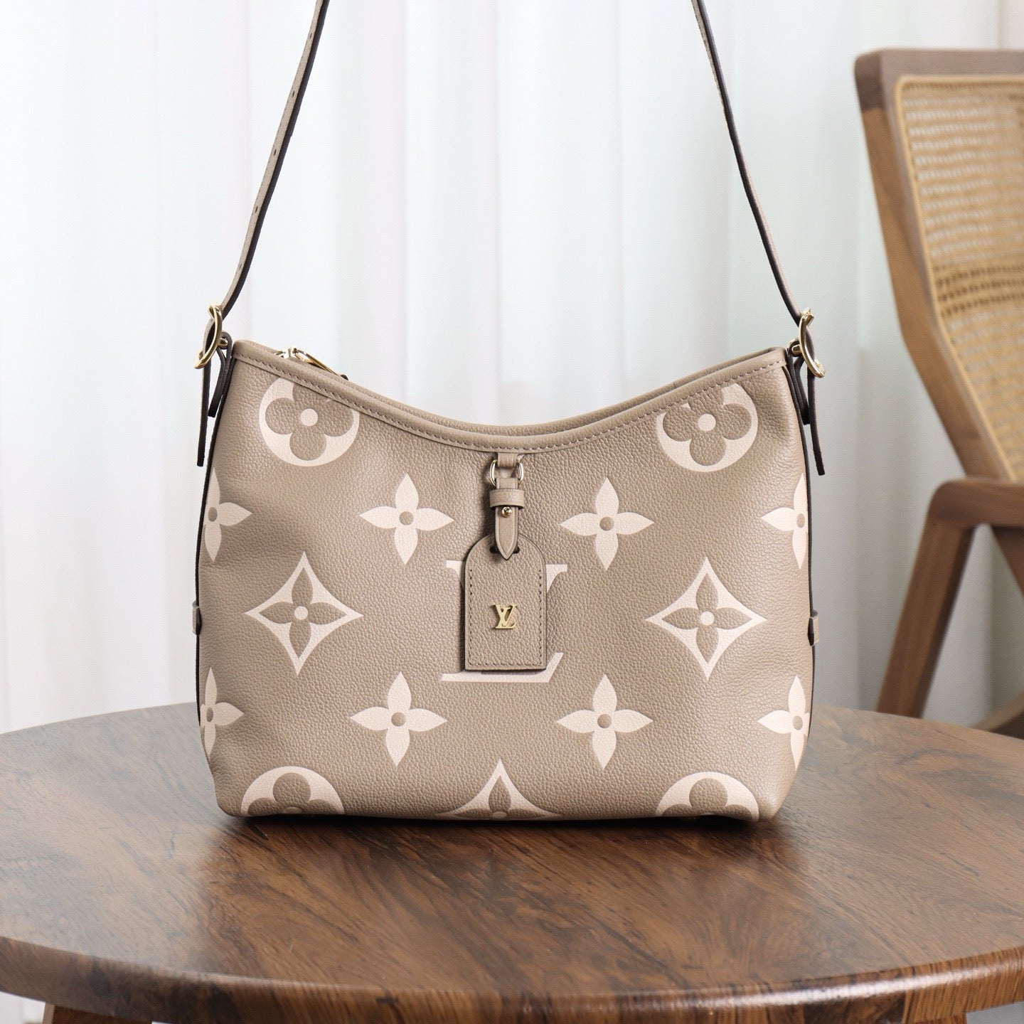 루이비통 앙프렝뜨 캐리올 PM