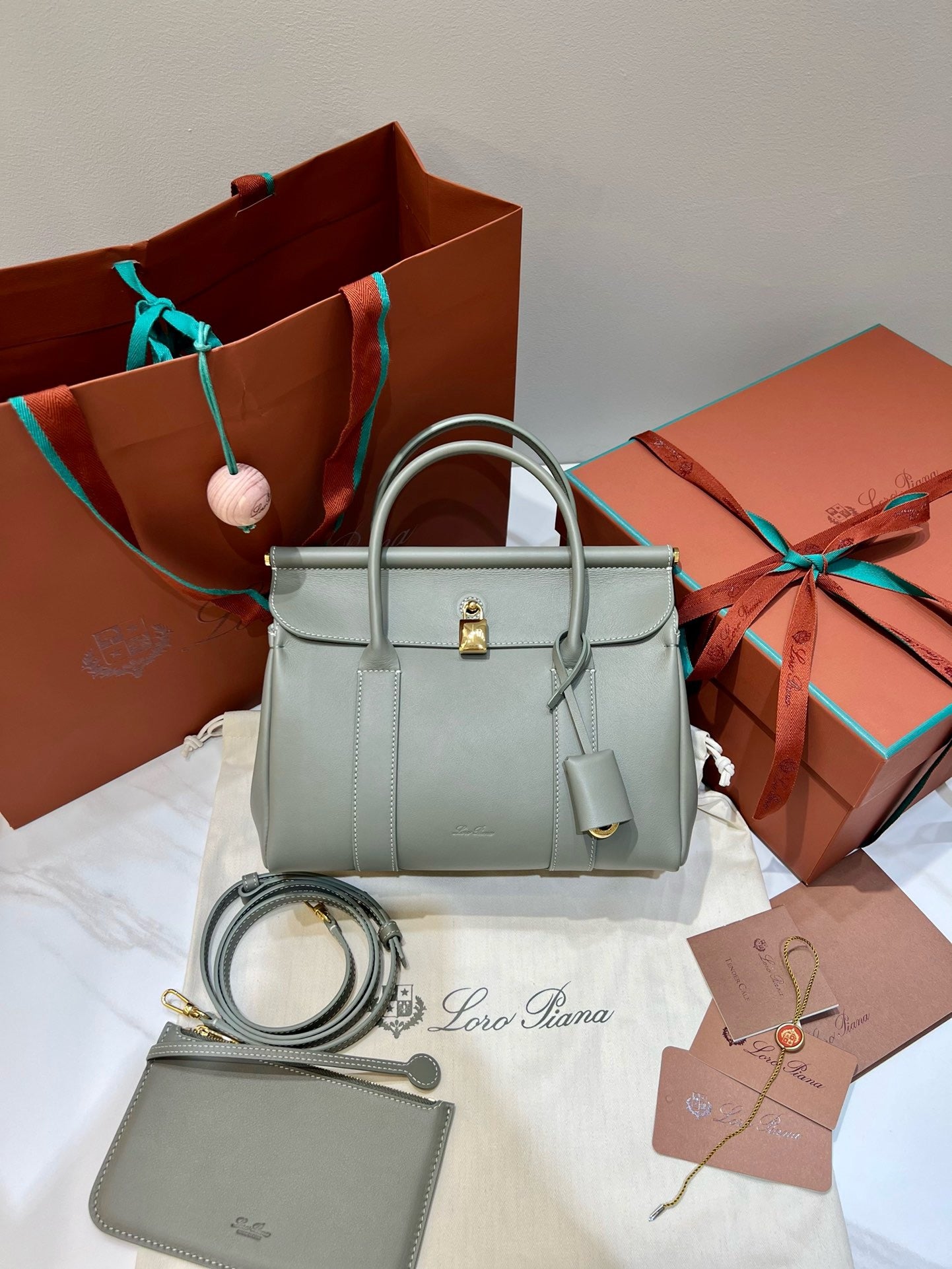 로로피아나 룸백 L25 (글로리 그린)