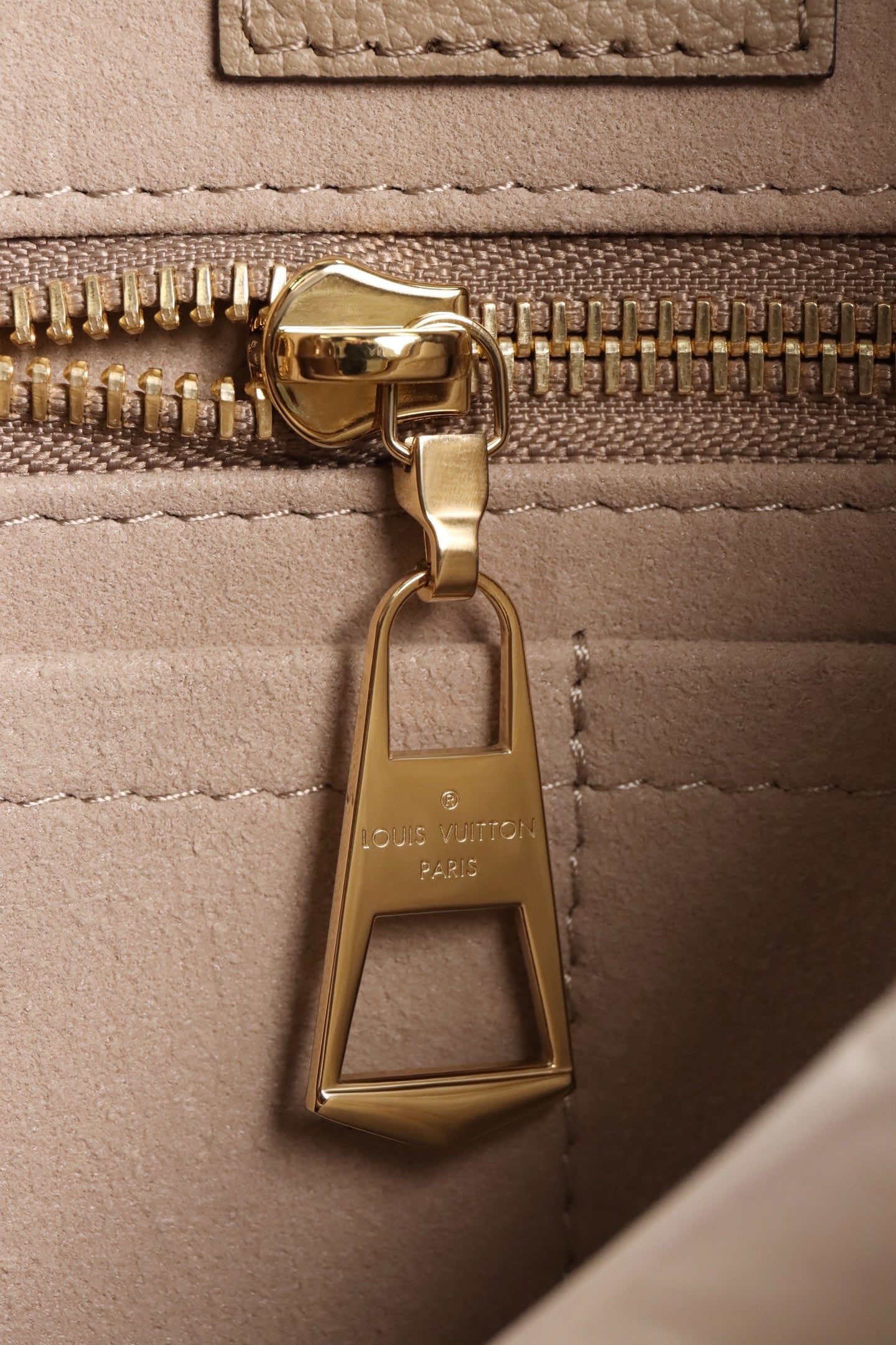 루이비통 앙프렝뜨 캐리올 PM