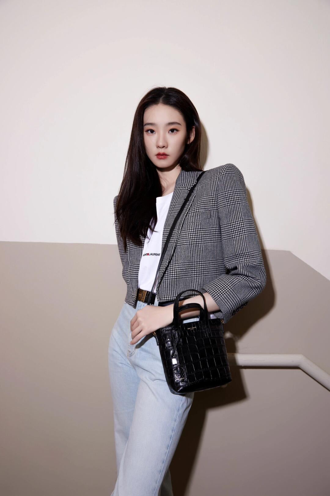 생로랑 토이 쇼퍼 악어 미니