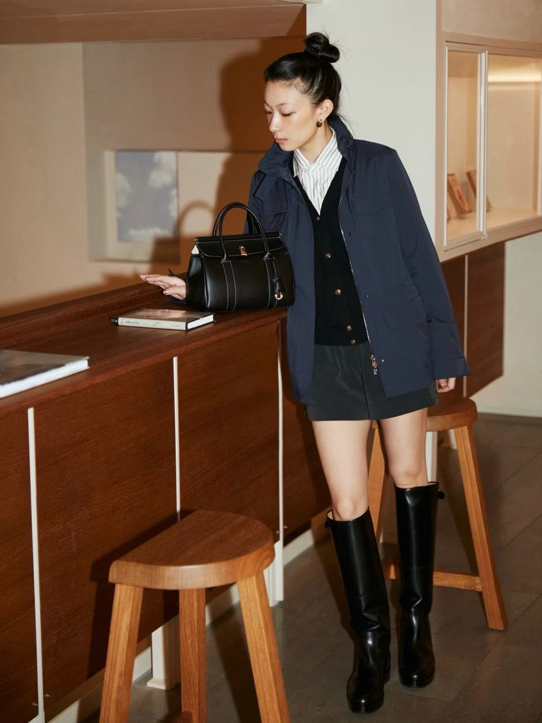 로로피아나 룸백 L25 (블랙)