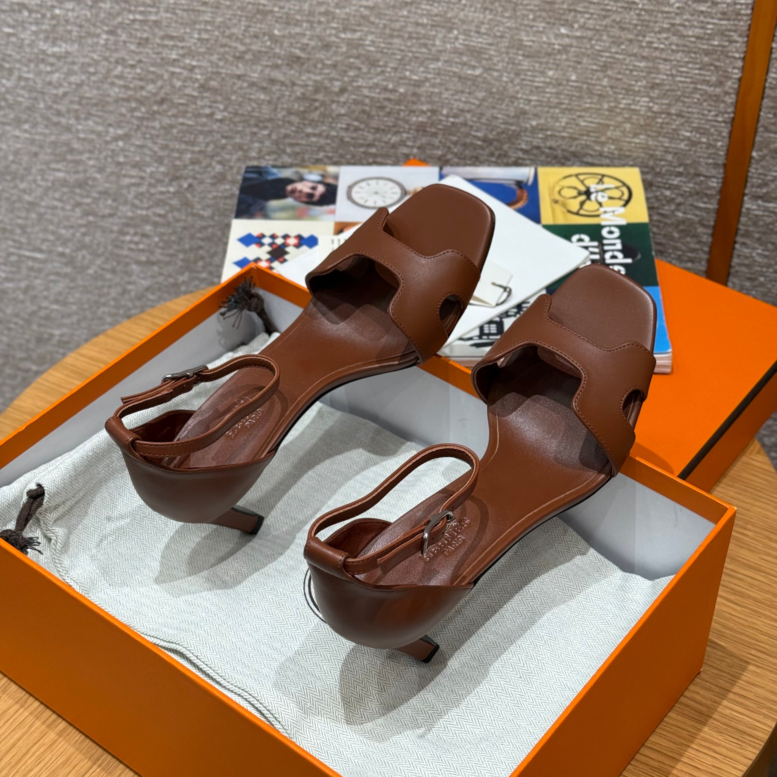 에르메스 조이 70 샌들  굽 7cm