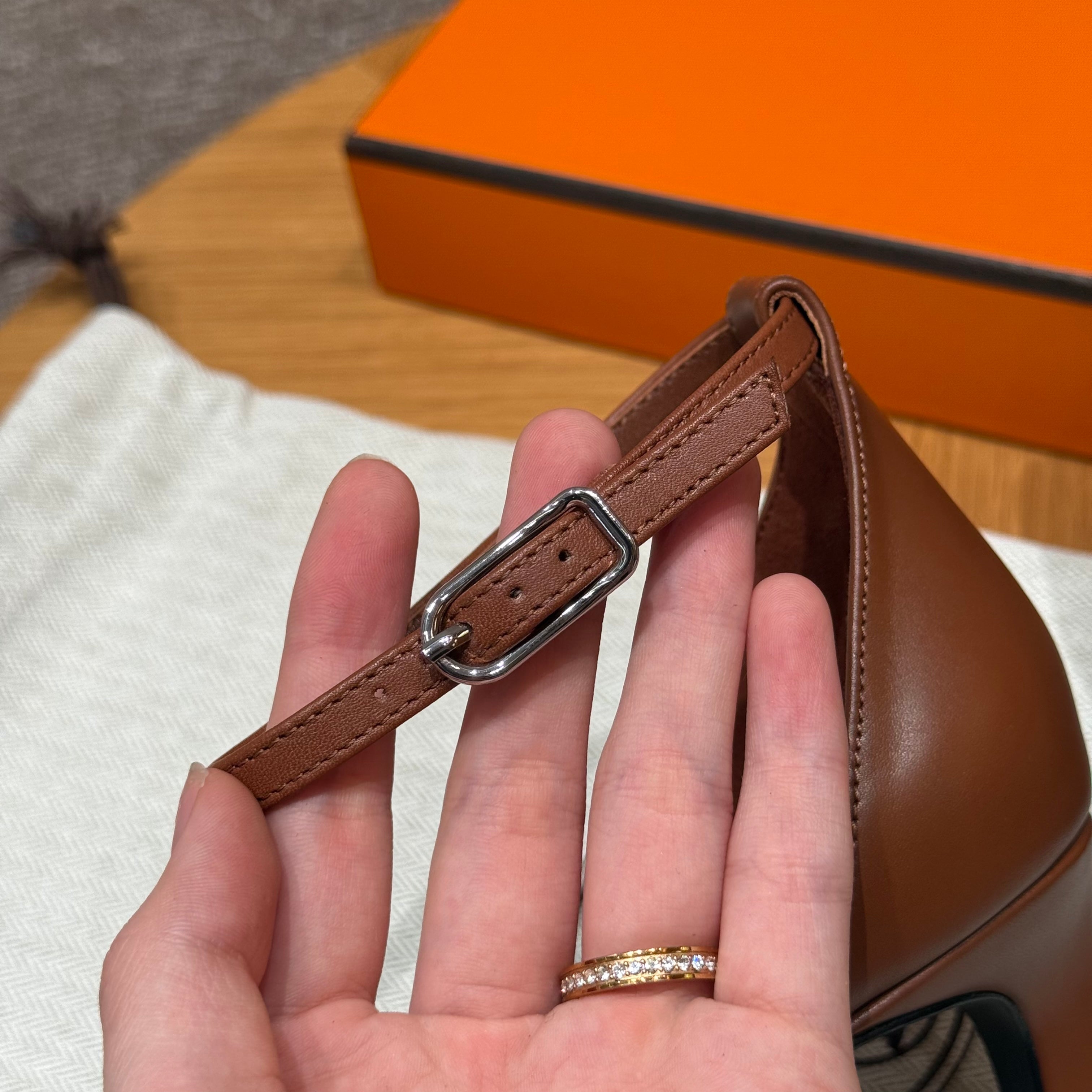 에르메스 조이 70 샌들  굽 7cm