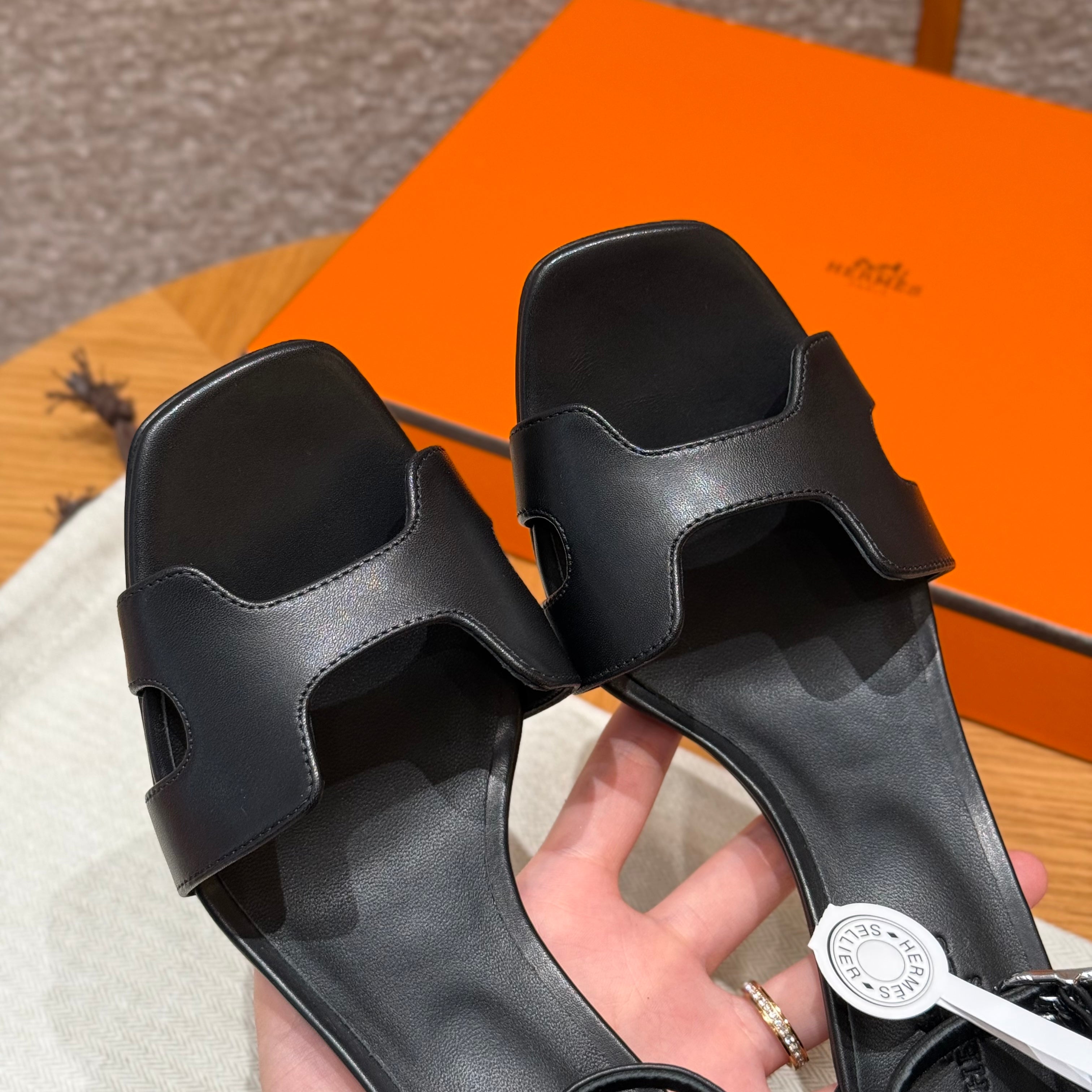 에르메스 조이 70 샌들  굽 7cm
