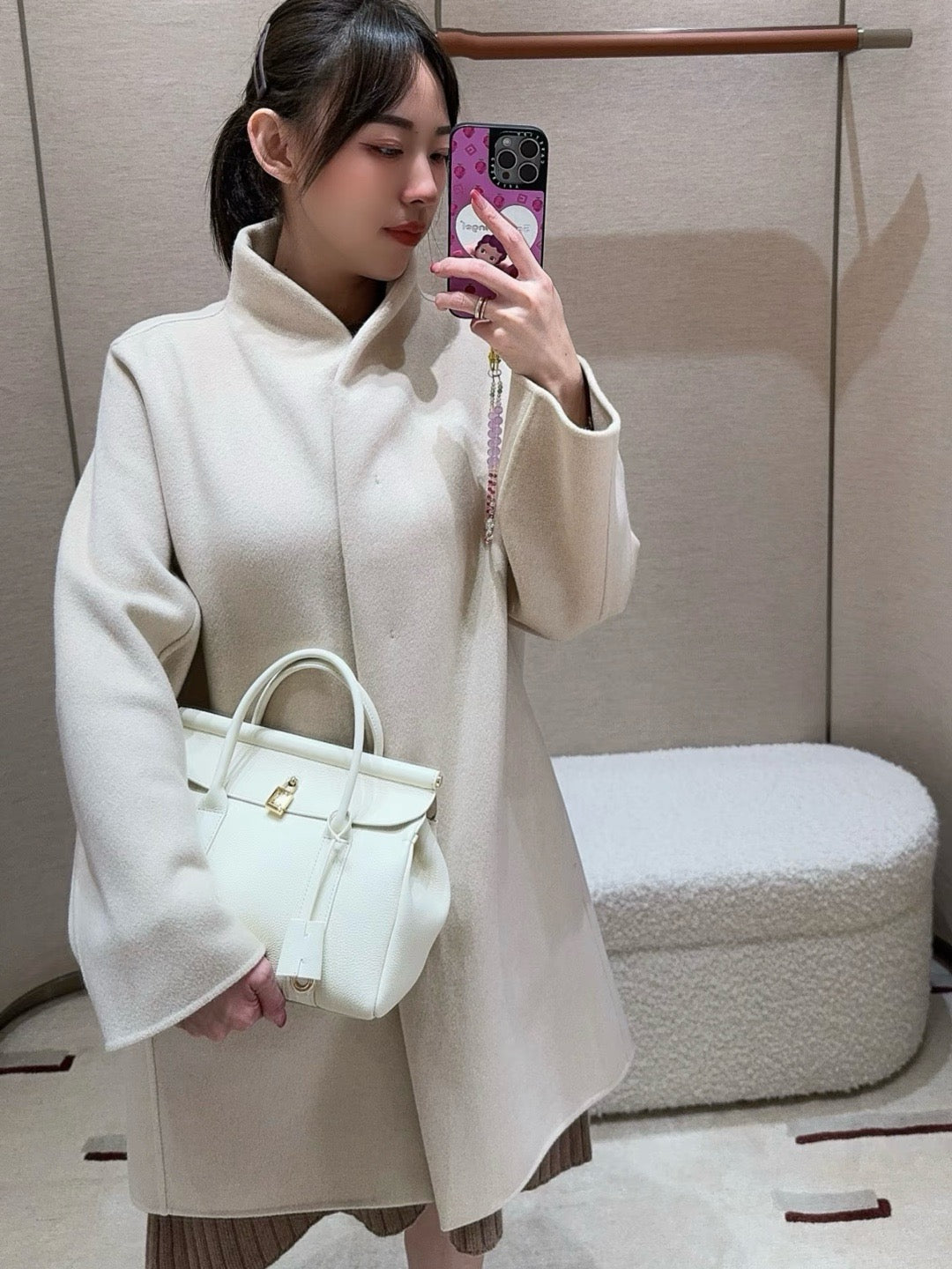 로로피아나 룸백 L25 (위스퍼 화이트)