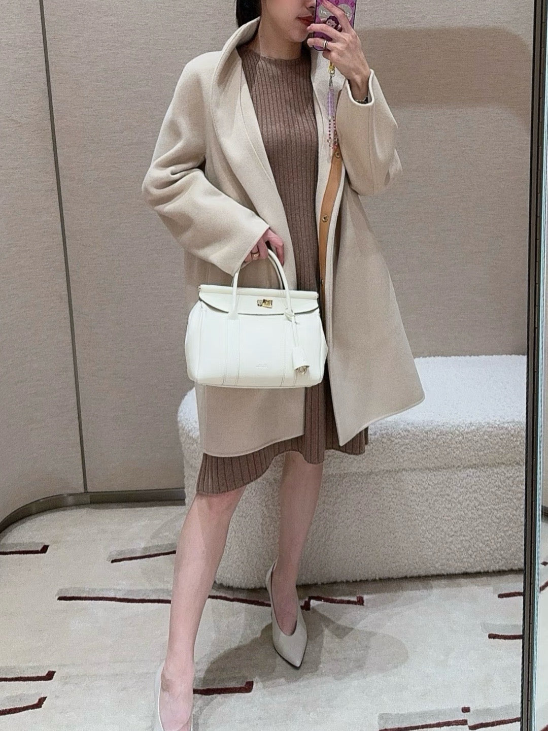 로로피아나 룸백 L25 (위스퍼 화이트)