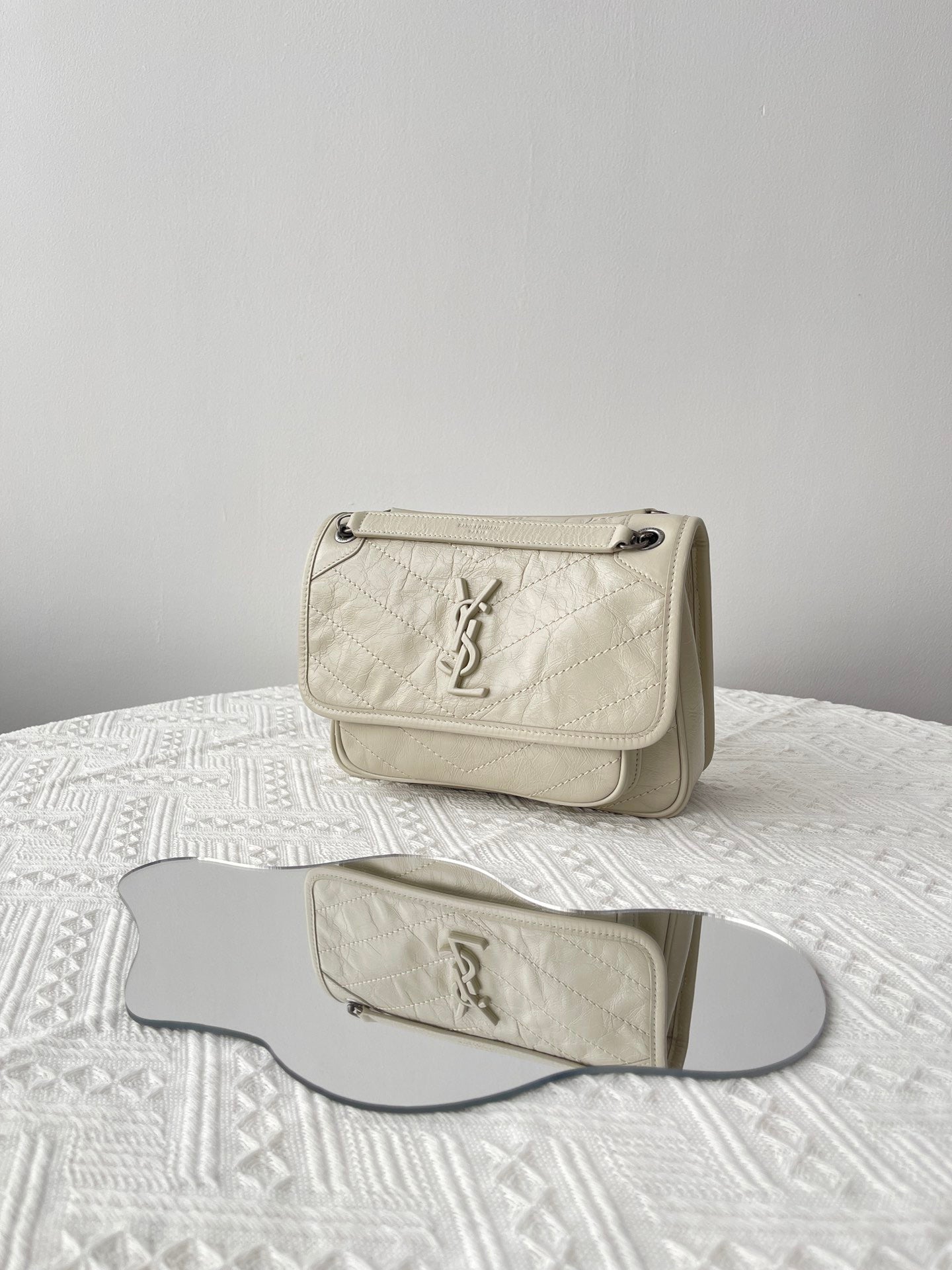 생로랑 니키백 베이비 빈티지 레더