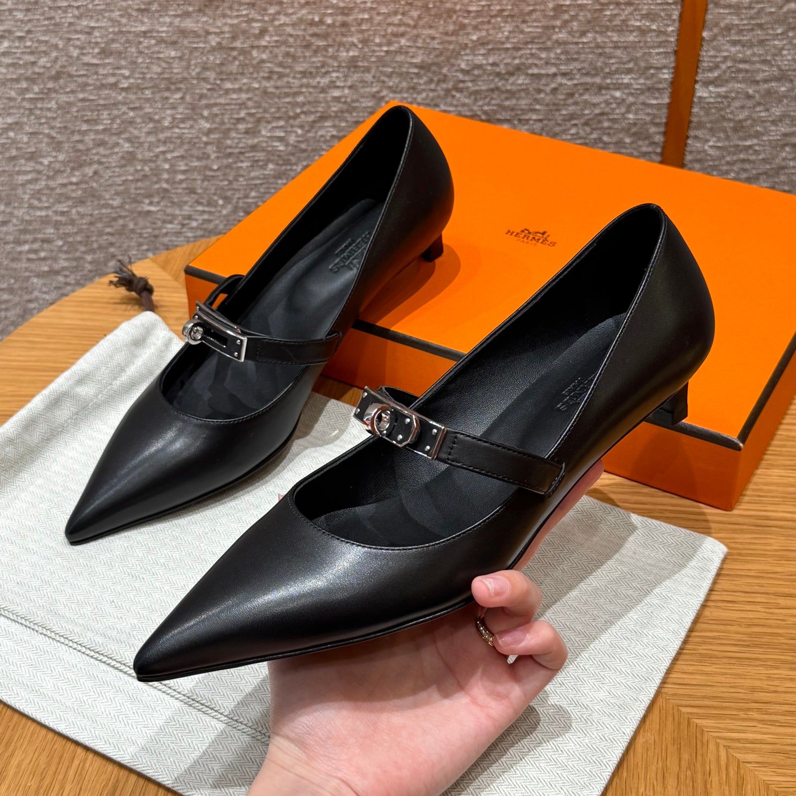 에르메스 kiara 40 펌프스